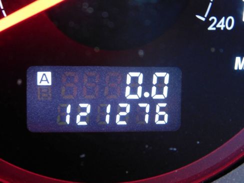 Used 2008 Subaru Tribeca Limited image 11