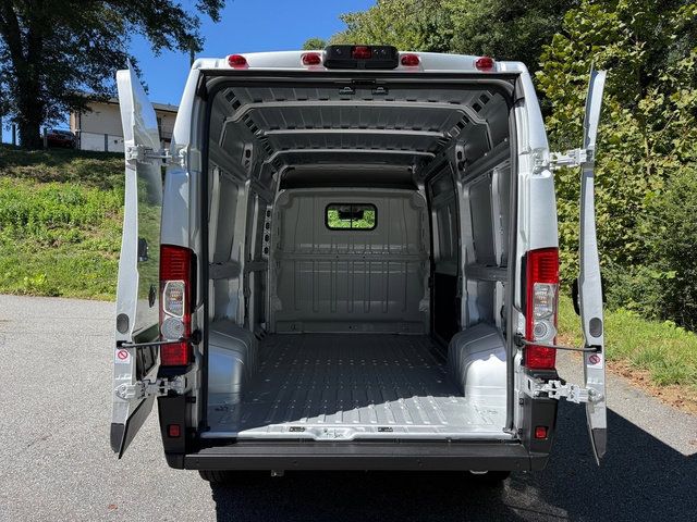 Used 2026 RAM ProMaster 1500 w/ Safety Group FWD image 8