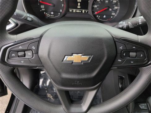 Used 2023 Chevrolet TrailBlazer LT w/ Convenience Package image 11