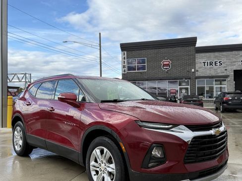 Used 2019 Chevrolet Blazer LT FWD image 1