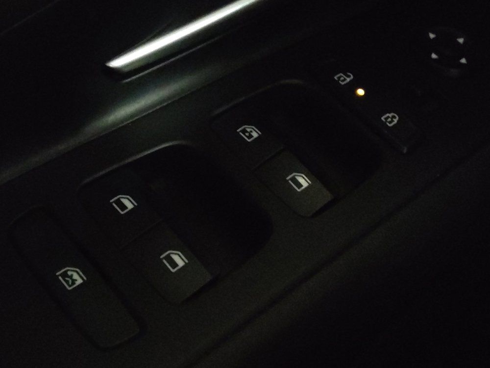 Used 2025 Hyundai Elantra SEL FWD image 27