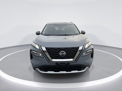 Used 2023 Nissan Rogue Platinum w/ Platinum Premium Package image 3