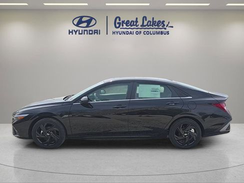 New 2026 Hyundai Elantra SEL Sport Premium FWD image 8