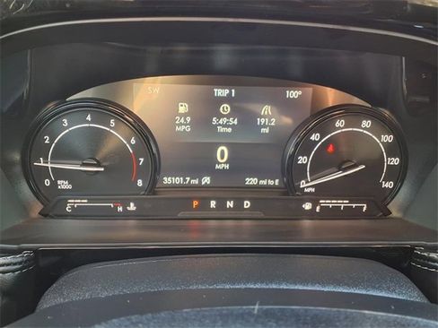 Certified 2021 Lincoln Corsair AWD image 12