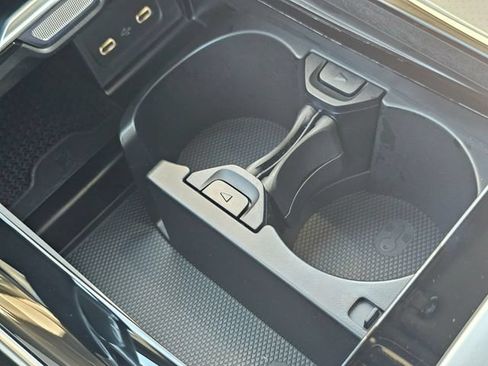 Used 2026 Mercedes-Benz C 300 4MATIC Sedan image 35