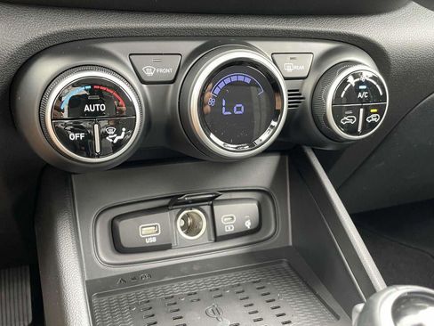 New 2026 Hyundai Venue SEL image 36