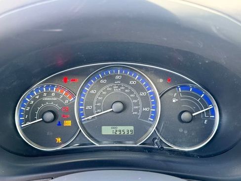 Used 2010 Subaru Forester 2.5X Premium image 11