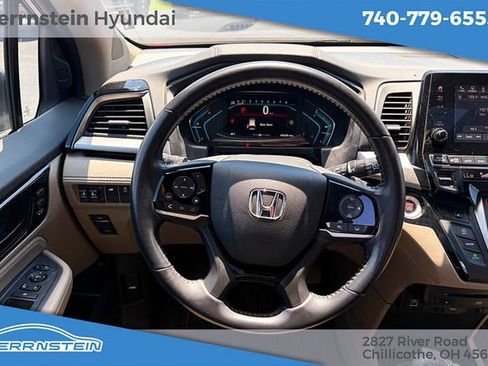 Used 2024 Honda Odyssey Touring image 7