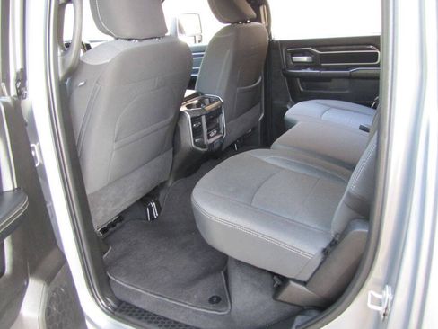 Used 2024 RAM 3500 Big Horn w/ Night Edition AWD/4WD image 16