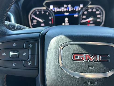 Used 2021 GMC Sierra 1500 AT4 w/ AT4 Premium Package AWD/4WD image 23
