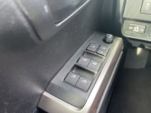 Used 2023 Toyota Tacoma SR5 image 40