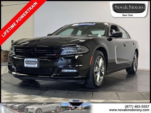 Used 2021 Dodge Charger SXT w/ Driver Convenience Group image 4