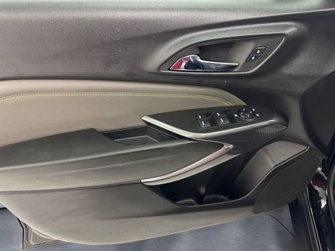 Used 2024 Chevrolet Trax ACTIV w/ Sunroof Package image 12