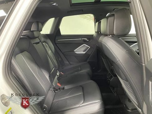 Used 2024 Audi Q3 2.0T Premium AWD/4WD image 23