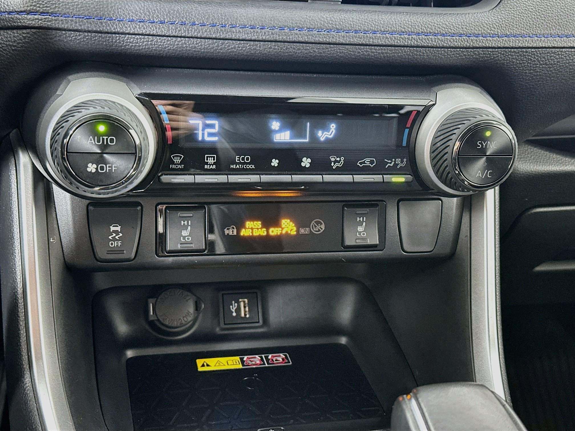 Used 2024 Toyota RAV4 XSE w/ Advanced Technology Package AWD/4WD image 15
