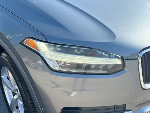 Used 2017 Volvo XC90 T5 Momentum w/ Vision Package image 34