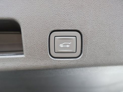 New 2026 Chevrolet Traverse LT w/ Sun and Wheel Package image 34