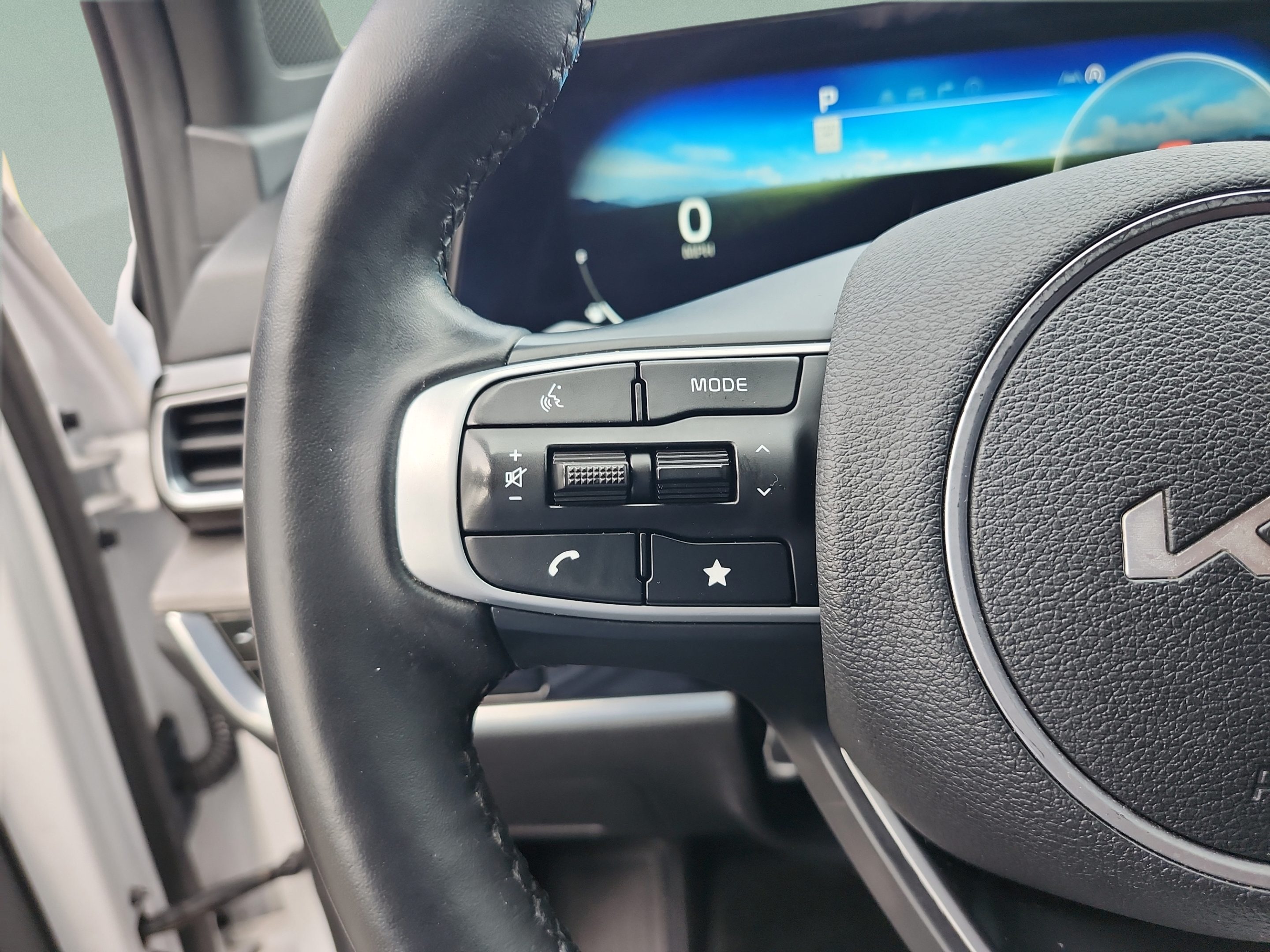 Used 2024 Kia Sportage X-Pro AWD/4WD image 13
