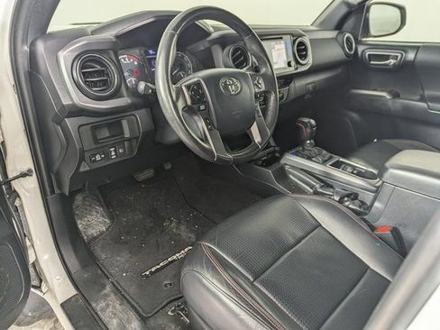 Used 2018 Toyota Tacoma TRD Pro image 11