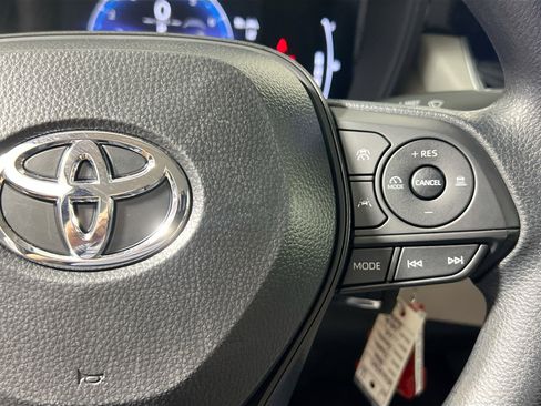 Used 2026 Toyota Corolla LE FWD image 19