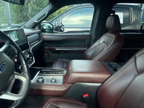 Used 2024 Ford Expedition Max Limited AWD/4WD image 18