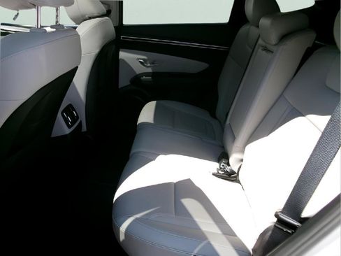 Used 2022 Hyundai Tucson SEL w/ Convenience + Premium Package FWD image 10
