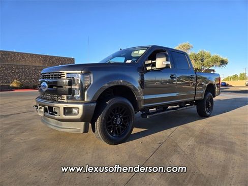 Used 2019 Ford F250 Lariat image 2