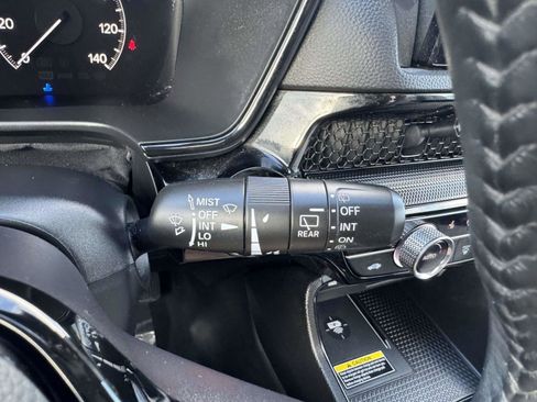 Used 2023 Honda CR-V EX-L image 39