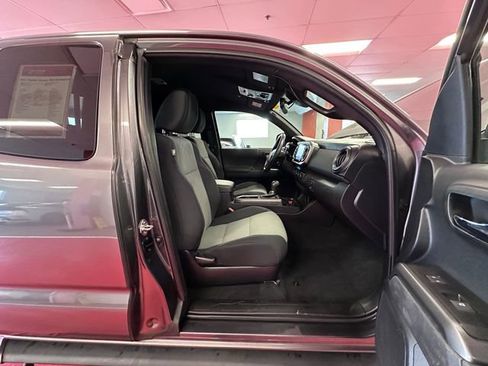 Certified 2021 Toyota Tacoma TRD Off-Road w/ TRD Premium Off Road Package image 15