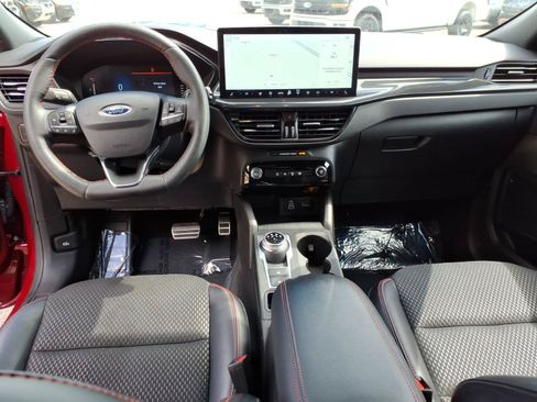 Certified 2024 Ford Escape ST-Line w/ Tech Pack #1 AWD/4WD image 14