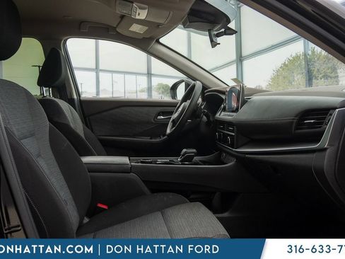 Used 2023 Nissan Rogue SV AWD/4WD image 28