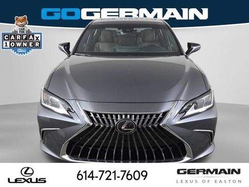 Used 2025 Lexus ES 300h w/ Premium Package FWD image 2