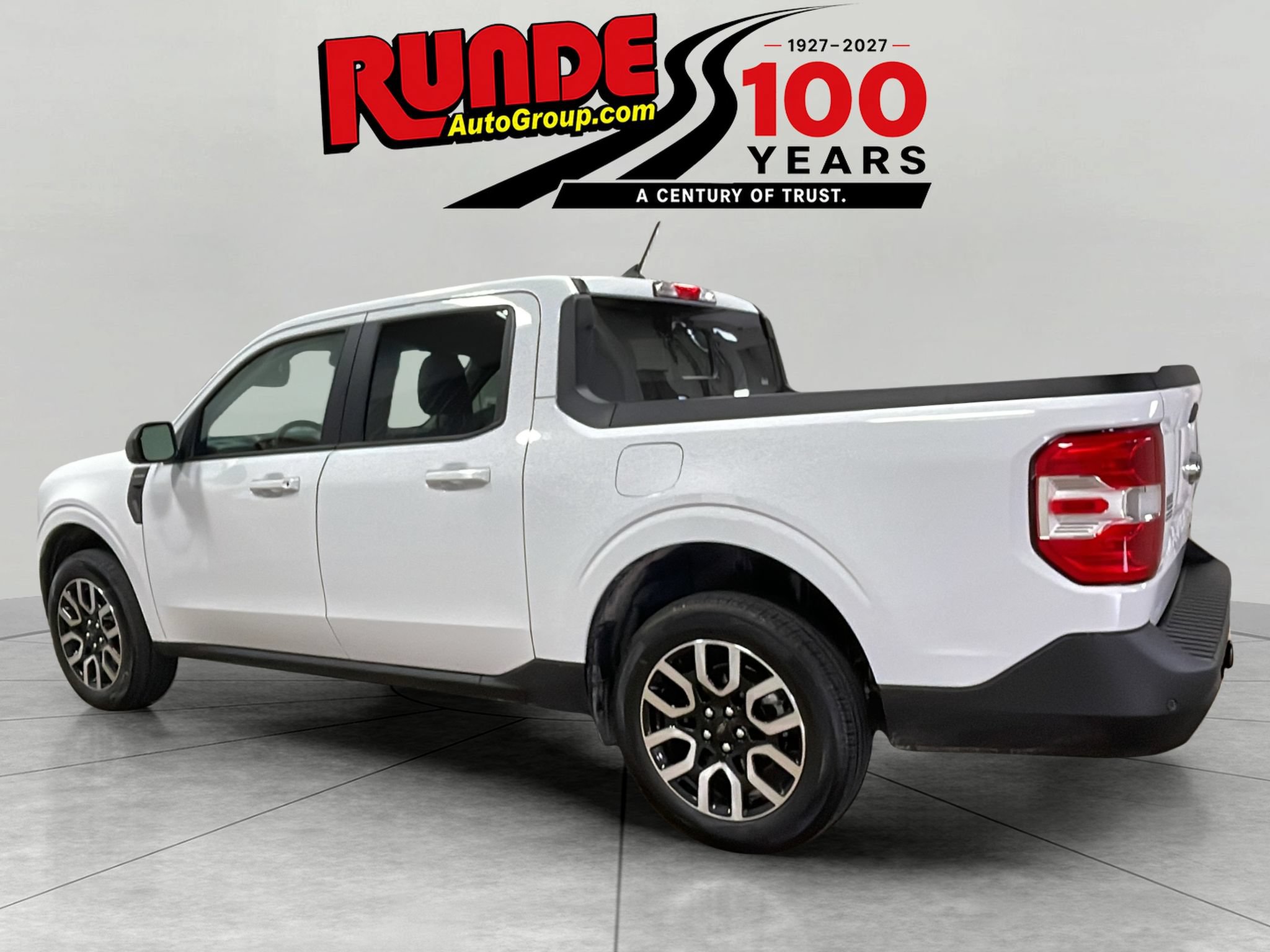 Used 2024 Ford Maverick Lariat w/ 4K Tow Package AWD/4WD image 3