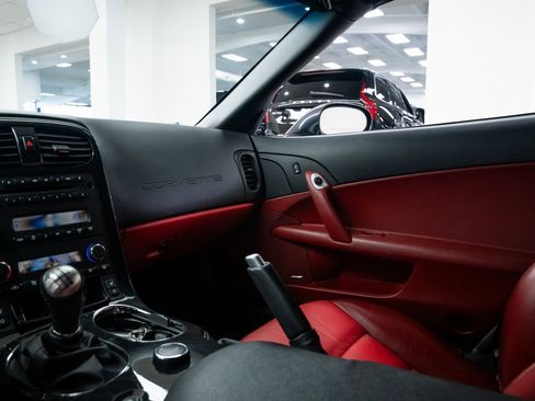 Used 2011 Chevrolet Corvette Grand Sport w/ Preferred Equipment Group image 10