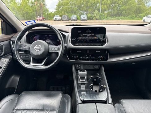 Certified 2022 Nissan Rogue Platinum w/ Head-Up Display Package FWD image 13