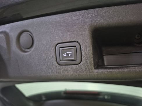 Certified 2023 Chevrolet Equinox RS AWD/4WD image 23