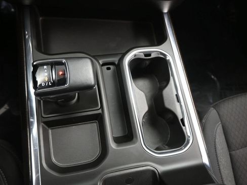 Used 2024 Chevrolet Silverado 1500 LT RWD image 11