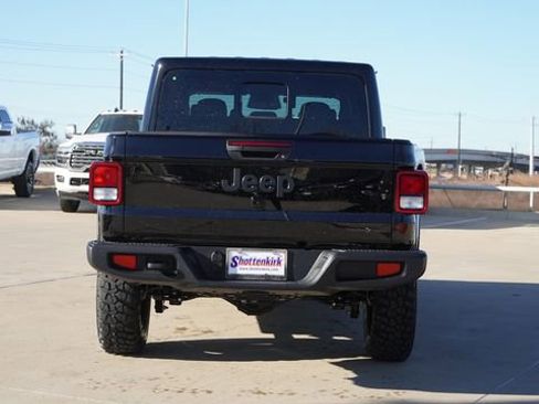 New 2026 Jeep Gladiator Sport image 8