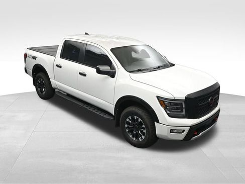 Used 2024 Nissan Titan PRO-4X w/ Off Road Protection Package AWD/4WD image 24