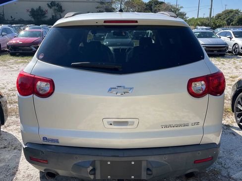 Used 2011 Chevrolet Traverse LTZ image 7