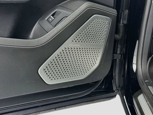 Used 2020 Lamborghini Urus AWD/4WD image 19