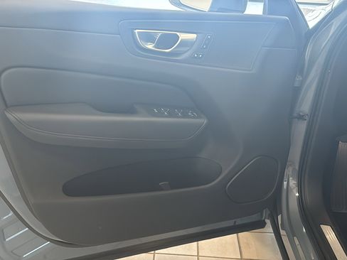 Used 2023 Volvo XC60 B5 Plus w/ Climate Package AWD/4WD image 21