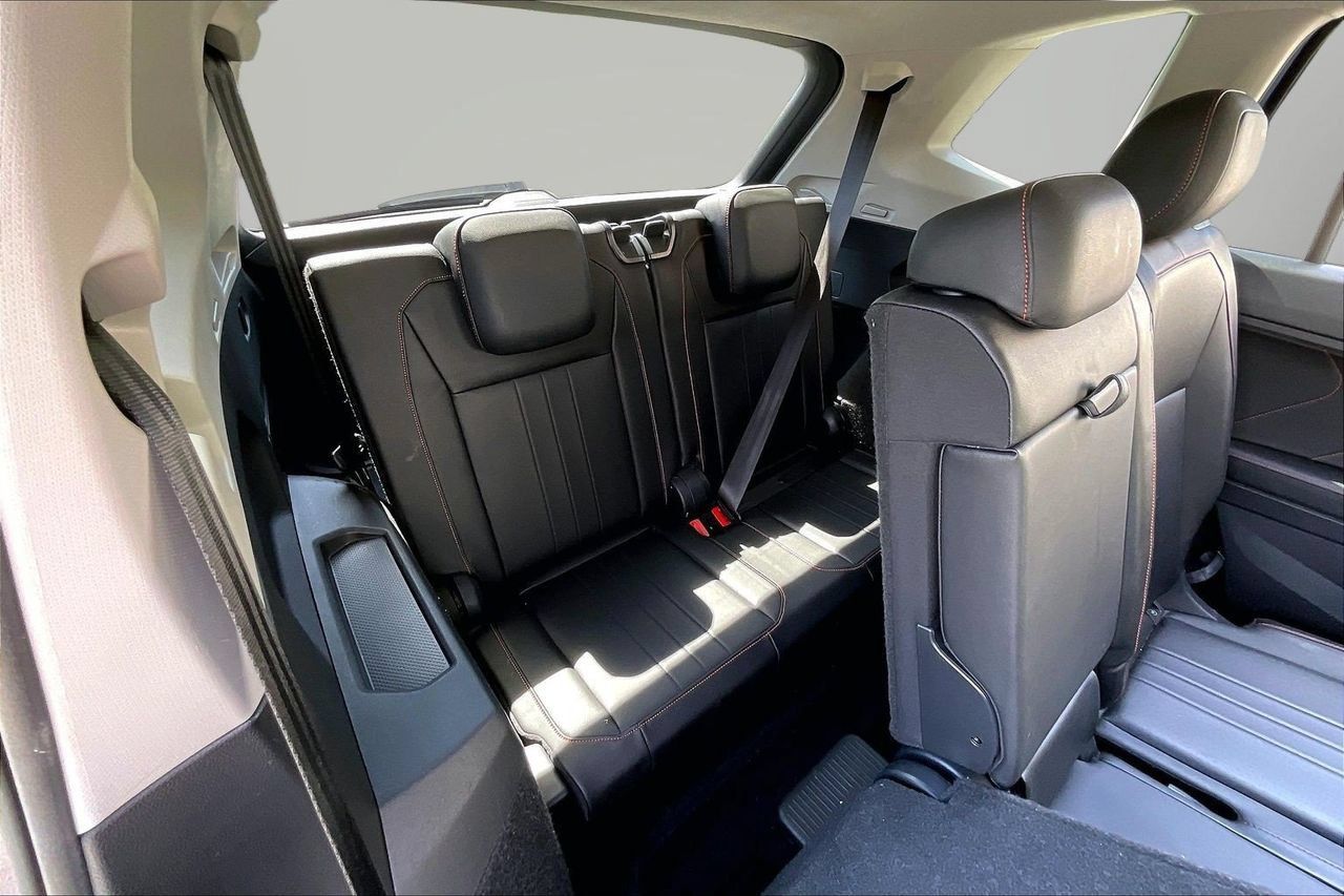 Used 2024 Volkswagen Tiguan Wolfsburg Edition FWD image 24