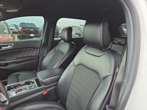 Certified 2024 Ford Edge ST-Line AWD/4WD image 23