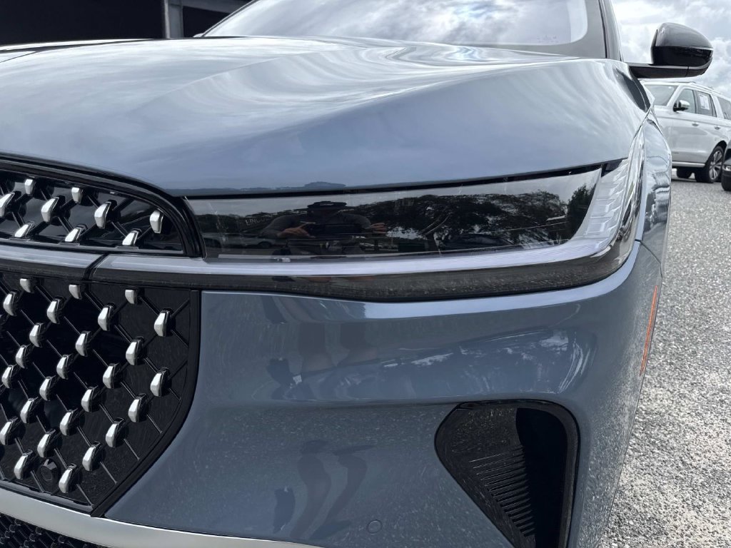 New 2026 Lincoln Nautilus Reserve AWD/4WD image 9