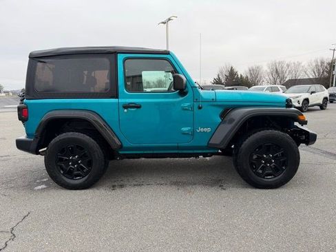 Used 2019 Jeep Wrangler Sport image 8