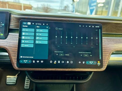 Used 2023 Rivian R1S Launch Edition image 24