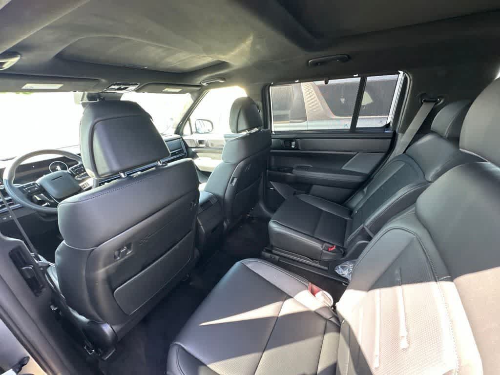 Used 2025 Hyundai Santa Fe Calligraphy FWD image 8