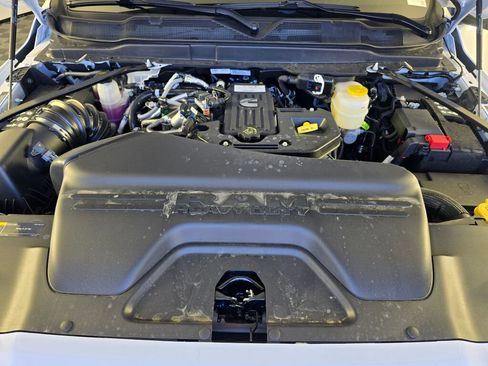 New 2026 RAM 2500 Tradesman AWD/4WD image 18