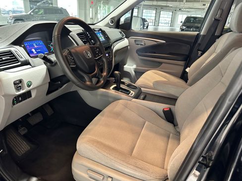 Used 2019 Honda Pilot EX image 7